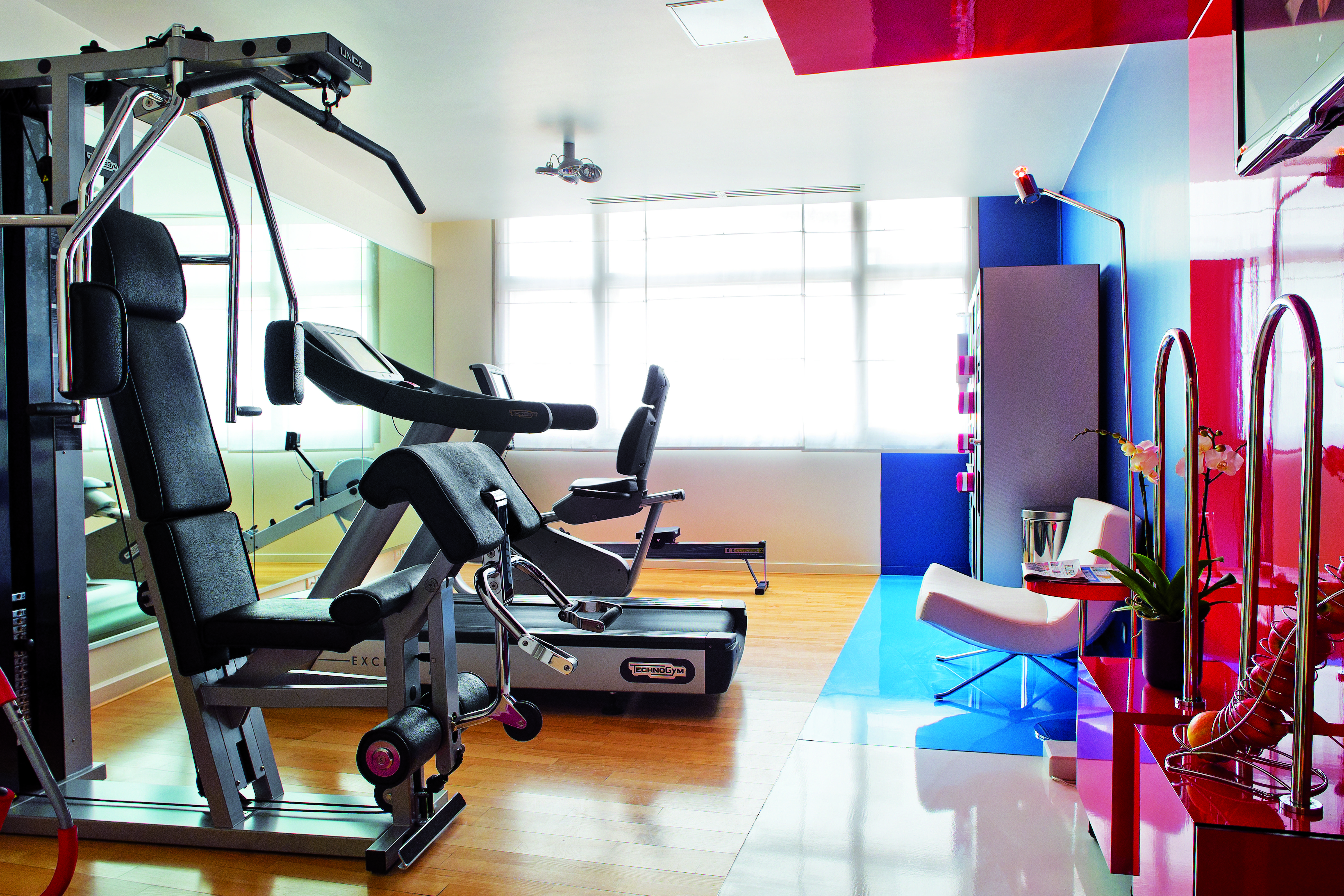 Nest Paris La Defense - Mgallery Puteaux Bagian luar foto A gym at a hotel